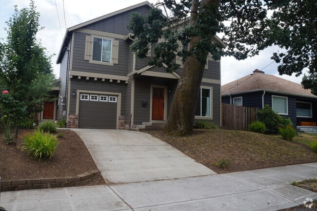 Building Photo - NE Piedmont 3-bedroom Beauty! - Rental