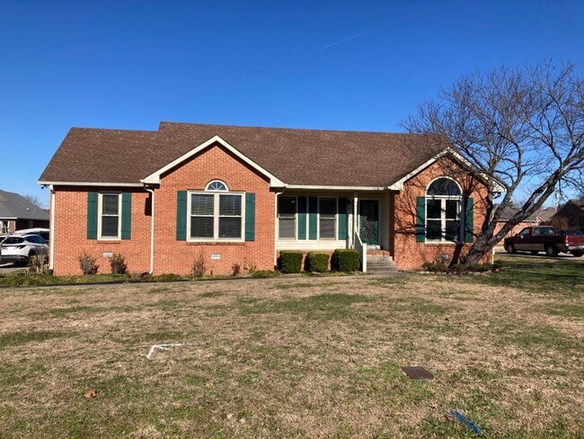 Photo - Lebanon Home in Summer Crest