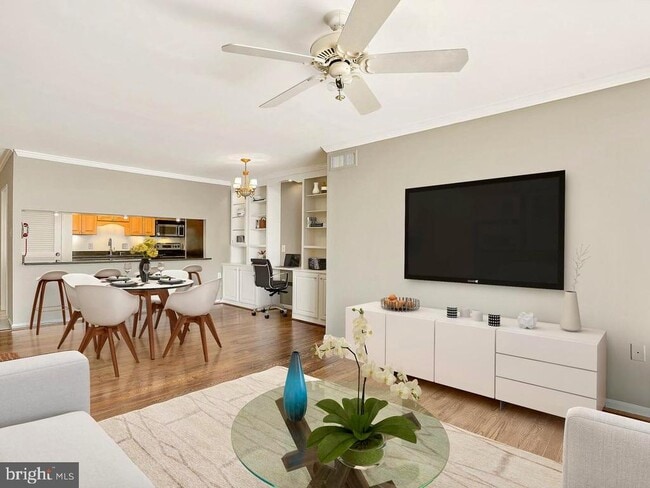 Building Photo - 2555 Pennsylvania Ave NW Unit 807