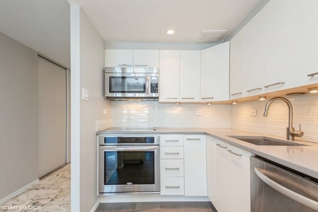 Photo - 175 E Delaware Pl Unit 5308