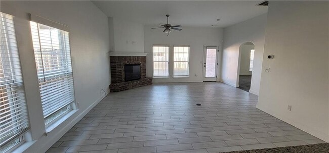 Photo - 5908 NW Ettie May St