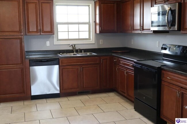 Photo - 121 Twin Lakes Dr