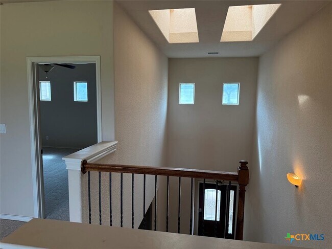 Photo - 976 Parkview Dr