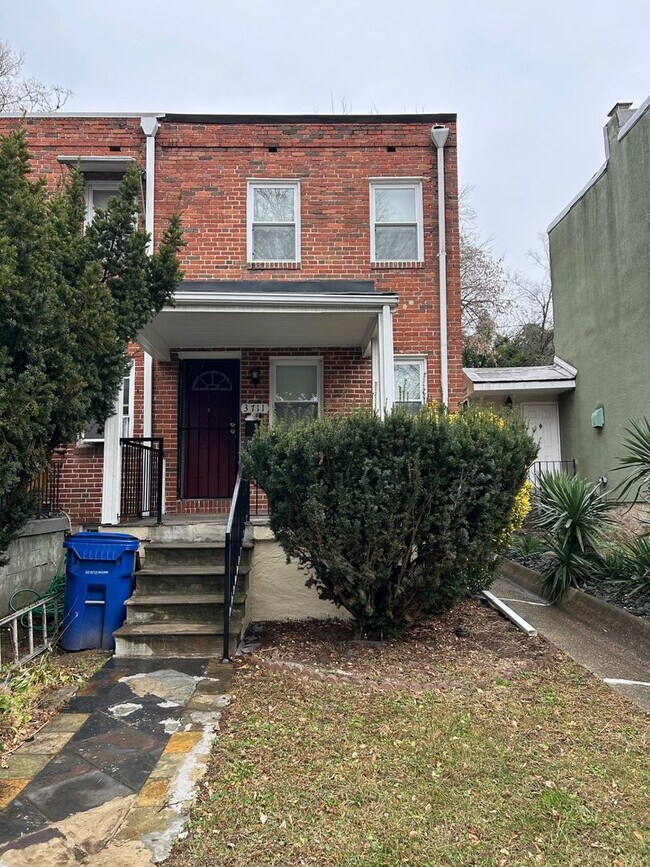 Building Photo - Located in the Park Heights area of Baltimore