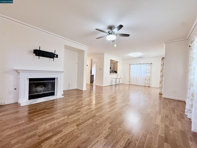 Photo - 4311 Pine Creek Cir