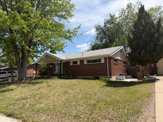 Building Photo - ~Available Now~ Beautiful 3-Bedroom Home in Northglenn – All Utilities Included! Unit A