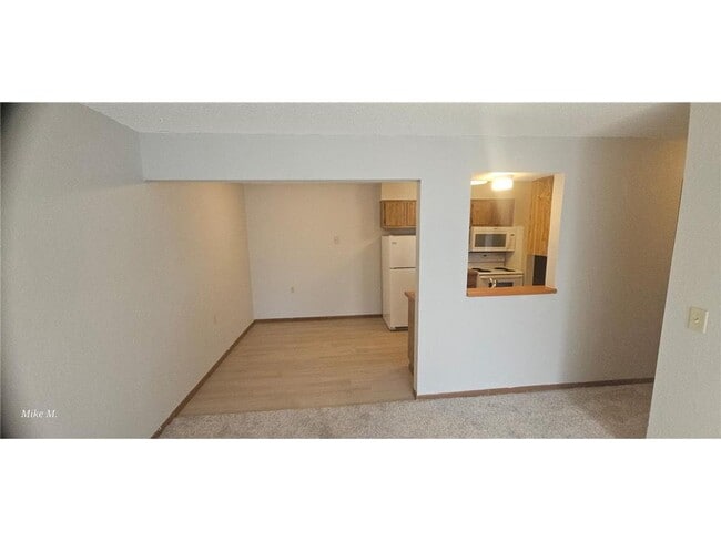 Photo - 16 Green River Rd Unit #205