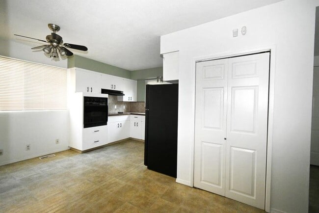 Photo - 3 bedroom in Prince George BC V2M 2H3