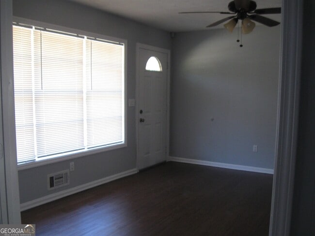 Photo - 210 E Richardson St