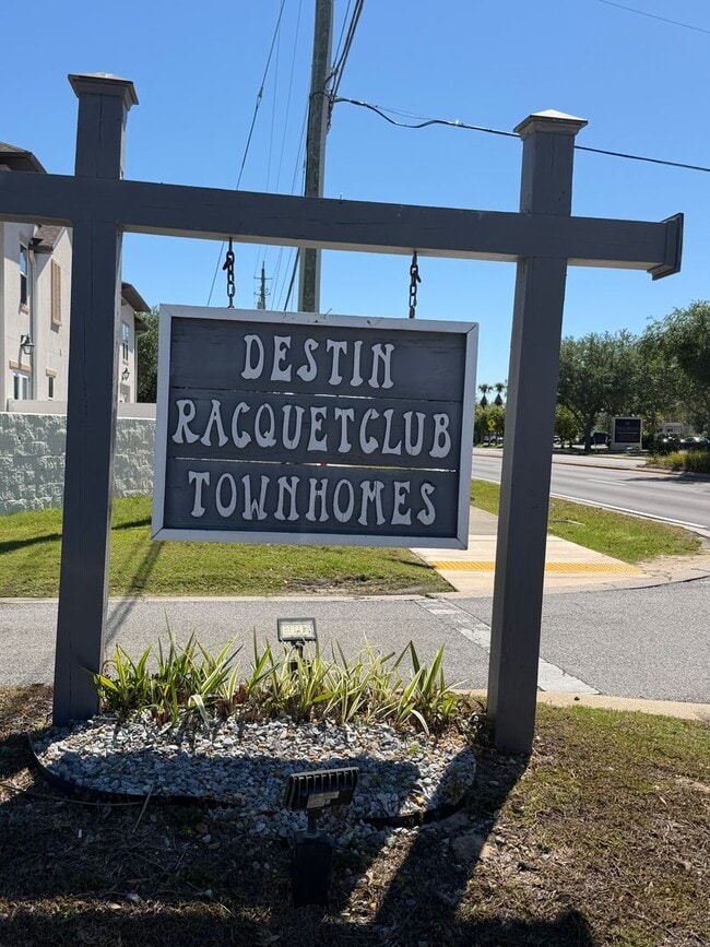 Photo - Coastal Living in the Heart of Destin