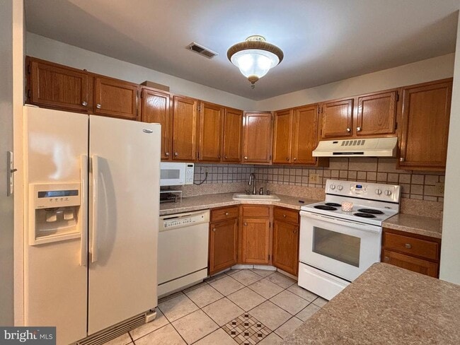 Photo - 1821 The Woods II