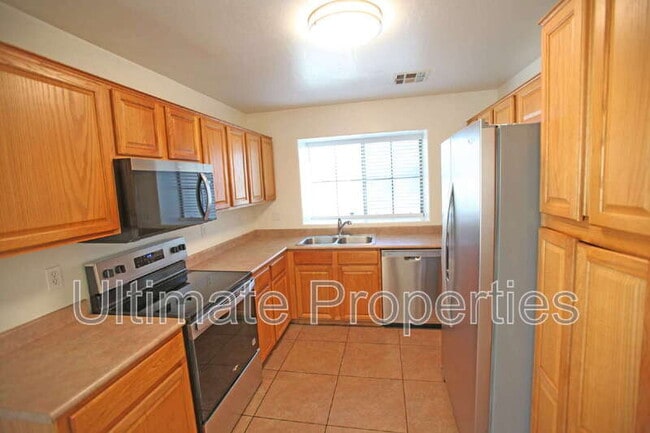 Photo - 2010 S 84th Ave