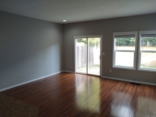 Photo - Hillplex02 Unit 3216