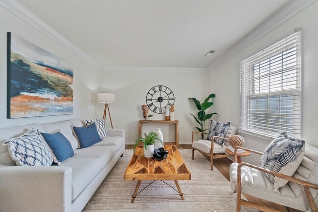 Photo - 735 Goldsboro Ave