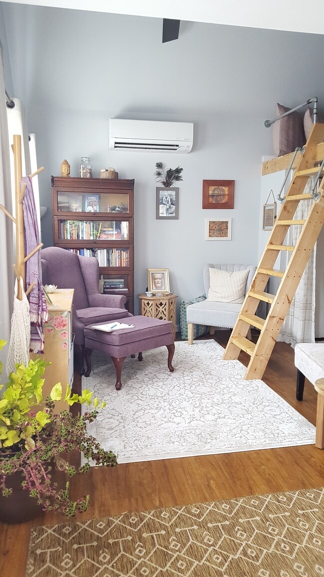 Photo - 11 W Windsor Ave Unit Carriage House