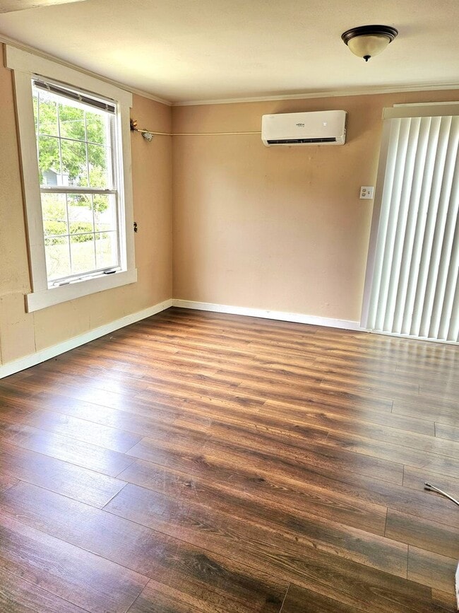 Photo - Studio Apartment on Gadsden St