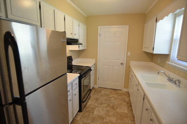 Photo - 1827 Covington Pl