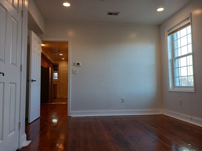 Photo - 1309 Bryant St NE Unit 101