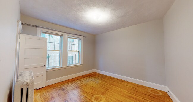 8A Forest St