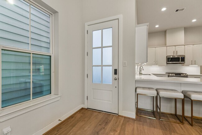 Photo - 1626 Northwood St