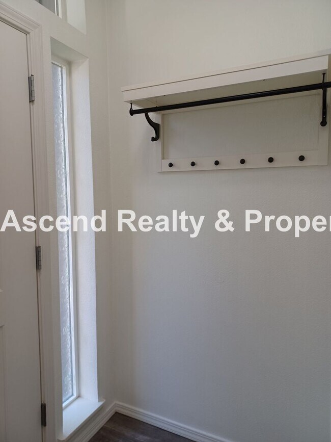 Photo - 3 Bed Townhome 1 Car Garage Backs to Green...