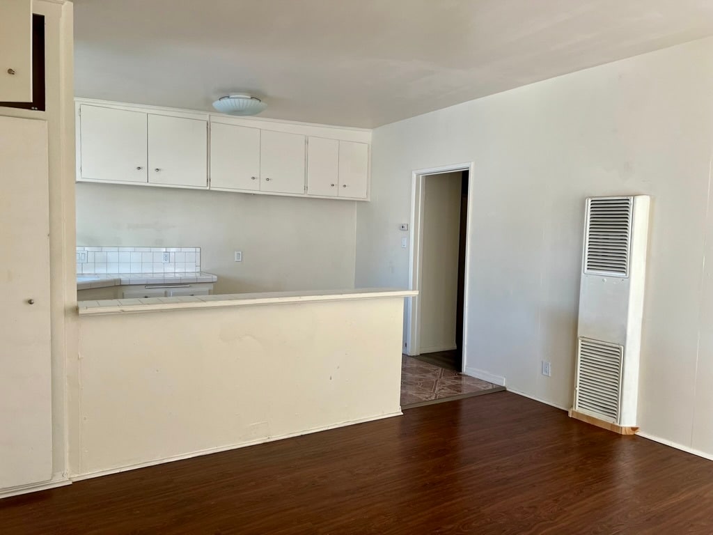 Photo - 8217 S Western Ave (Los Angeles, CA)