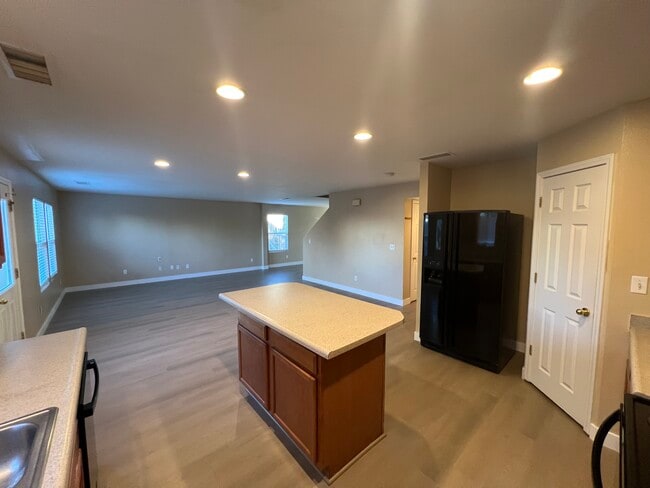 Photo - 8870 Sunset Breeze Dr