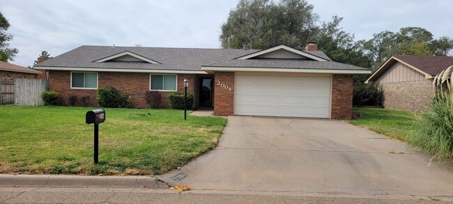 Photo - 2004 Fairway Terrace