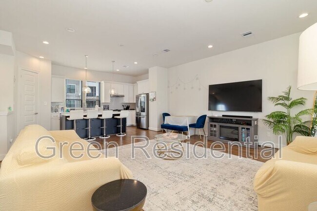 Photo - 2808 Grand Fountains Dr