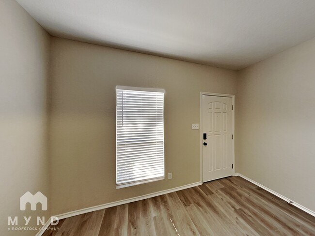 Photo - 10407 Lupine Canyon