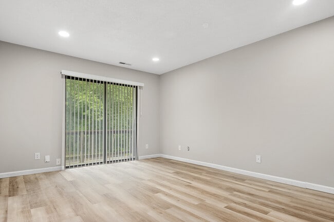 Unit 219 (2bed 1bath) Renovated