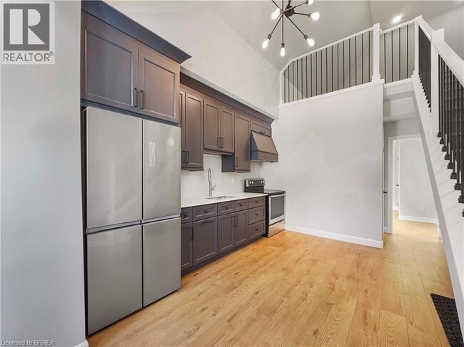 Photo - 45 Sydenham St