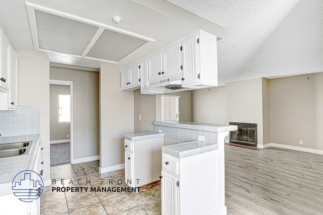 Photo - 14427 Cerise Ave.