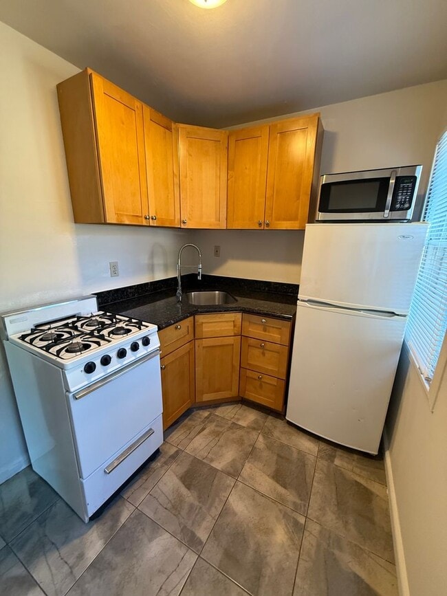 Photo - 746 Slater St Unit 746 C Slater Street