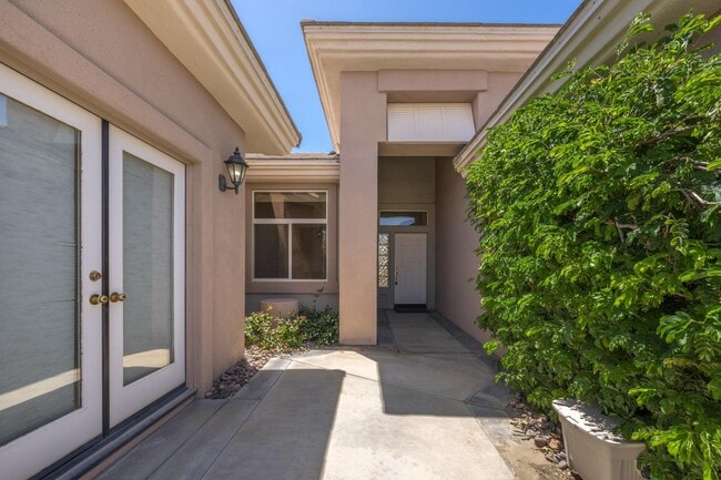 Photo - 78655 Golden Reed Dr