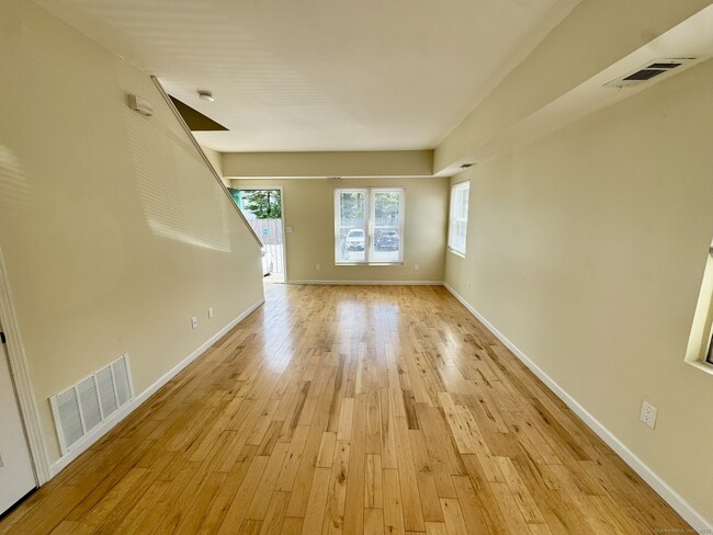 Building Photo - 54 Judd Square Unit 54 Rental