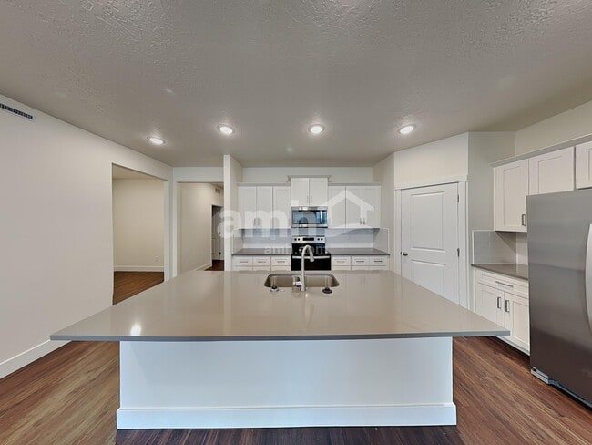 Photo - 3100 N Vigo Ave