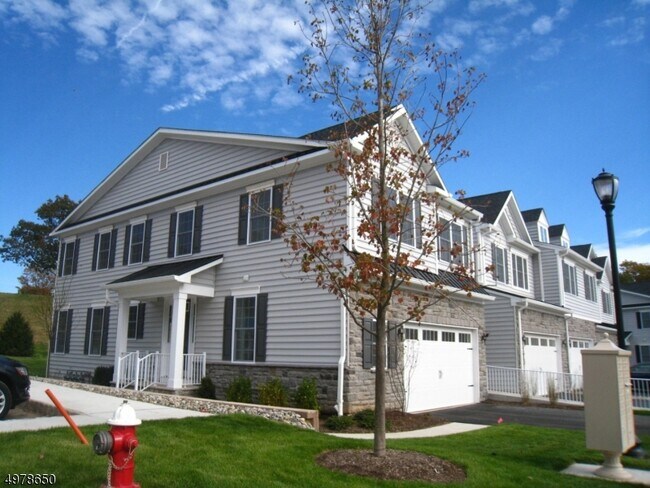 1 Warren Dr