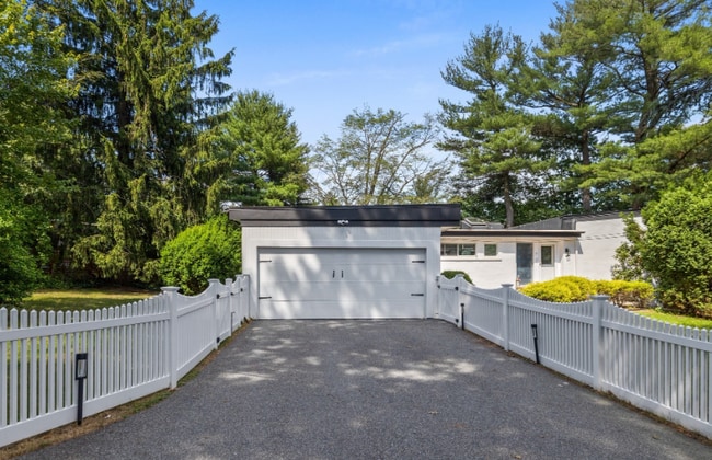 Photo - 11 Patterson Rd