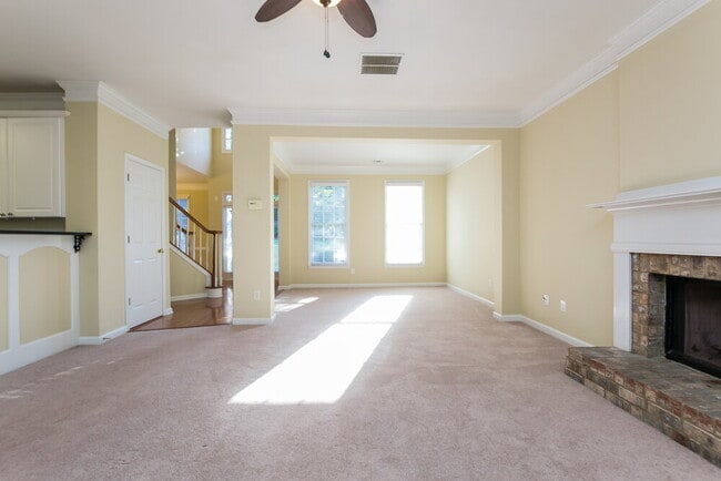 Photo - 1042 Amberton Ln