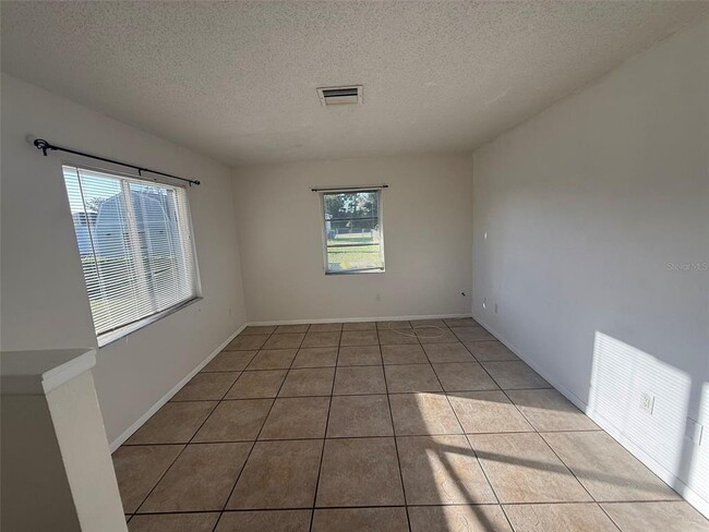 Photo - 11351 Poplin Ave