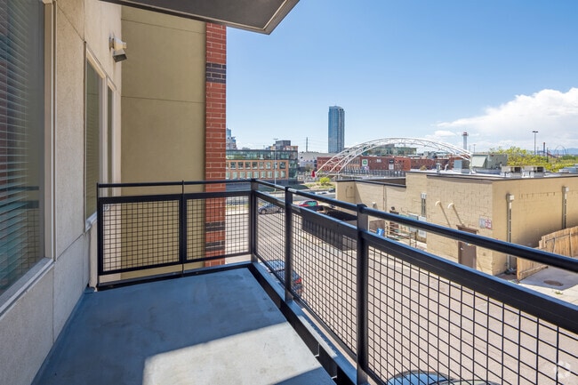 3BR, 2BA - 1,160SF