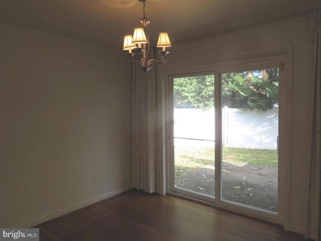 Photo - 6315 Carnegie Dr