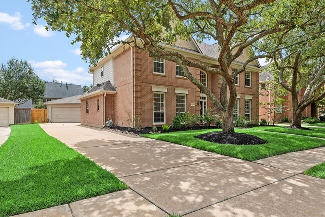 Photo - 22007 Crossbrook Dr