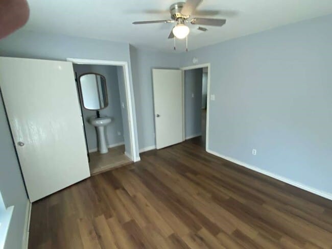 2002 Pannell St