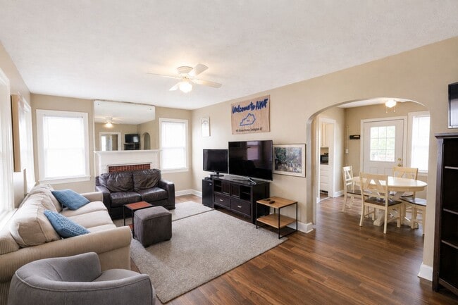 Photo - 416 Gibson Ave