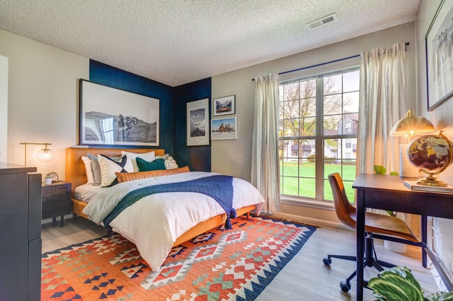 Apartamentos Riverbend — foto de la comunidad