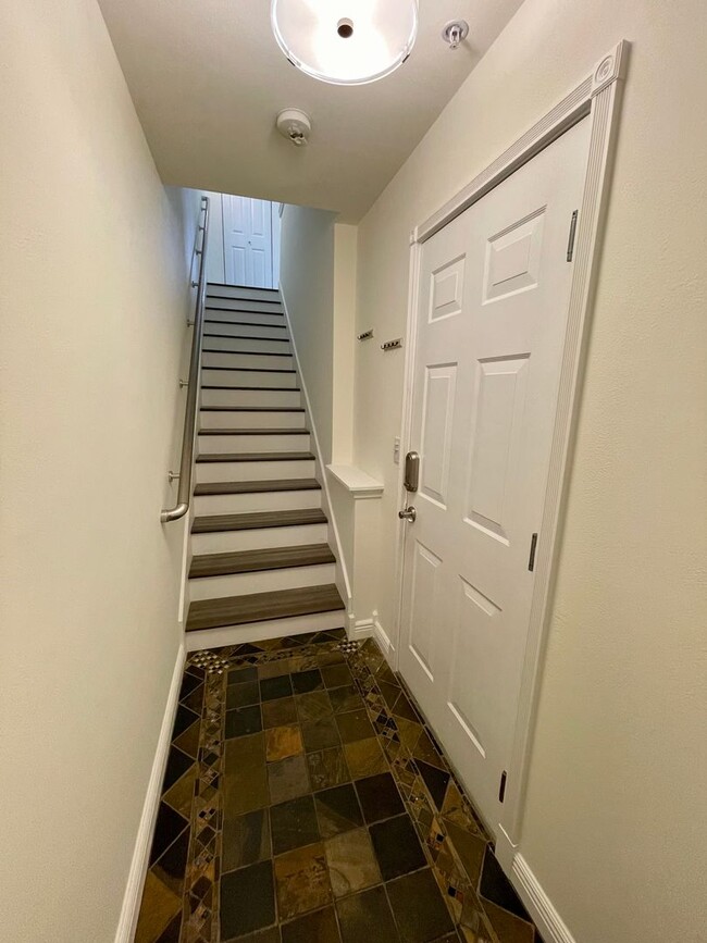 Photo - Issaquah Townhouse at Peregrine Point...