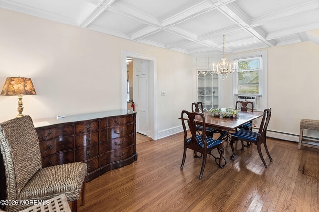 Photo - 462 Church St