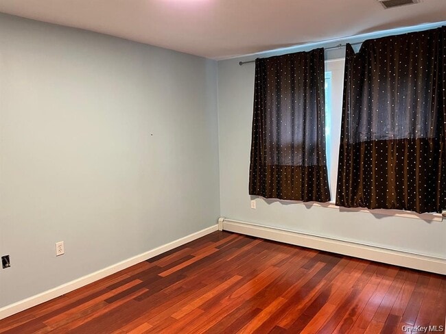 Photo - 21 Nassau Rd